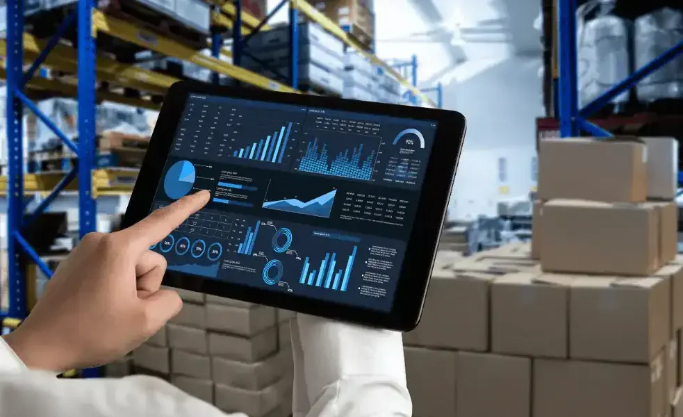 how-data-analytics-and-cloud-computing-are-transforming-operations