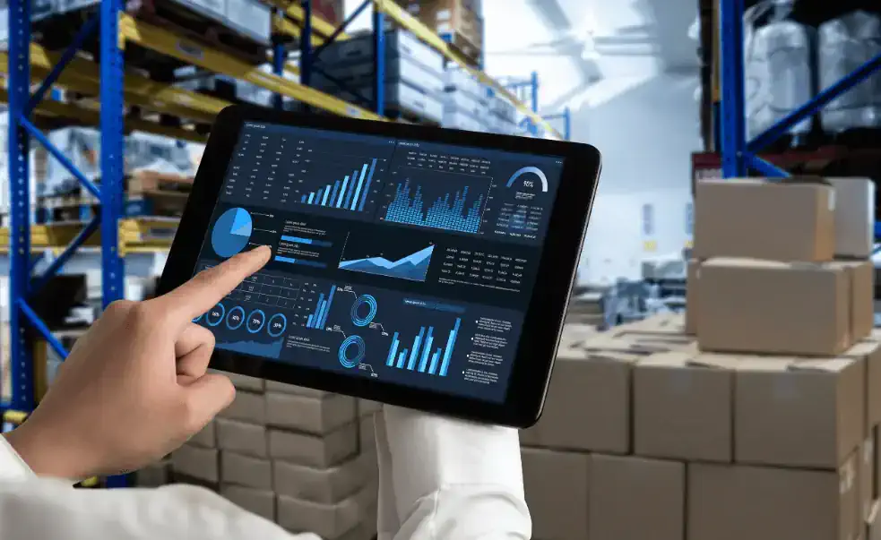 how-data-analytics-and-cloud-computing-are-transforming-operations